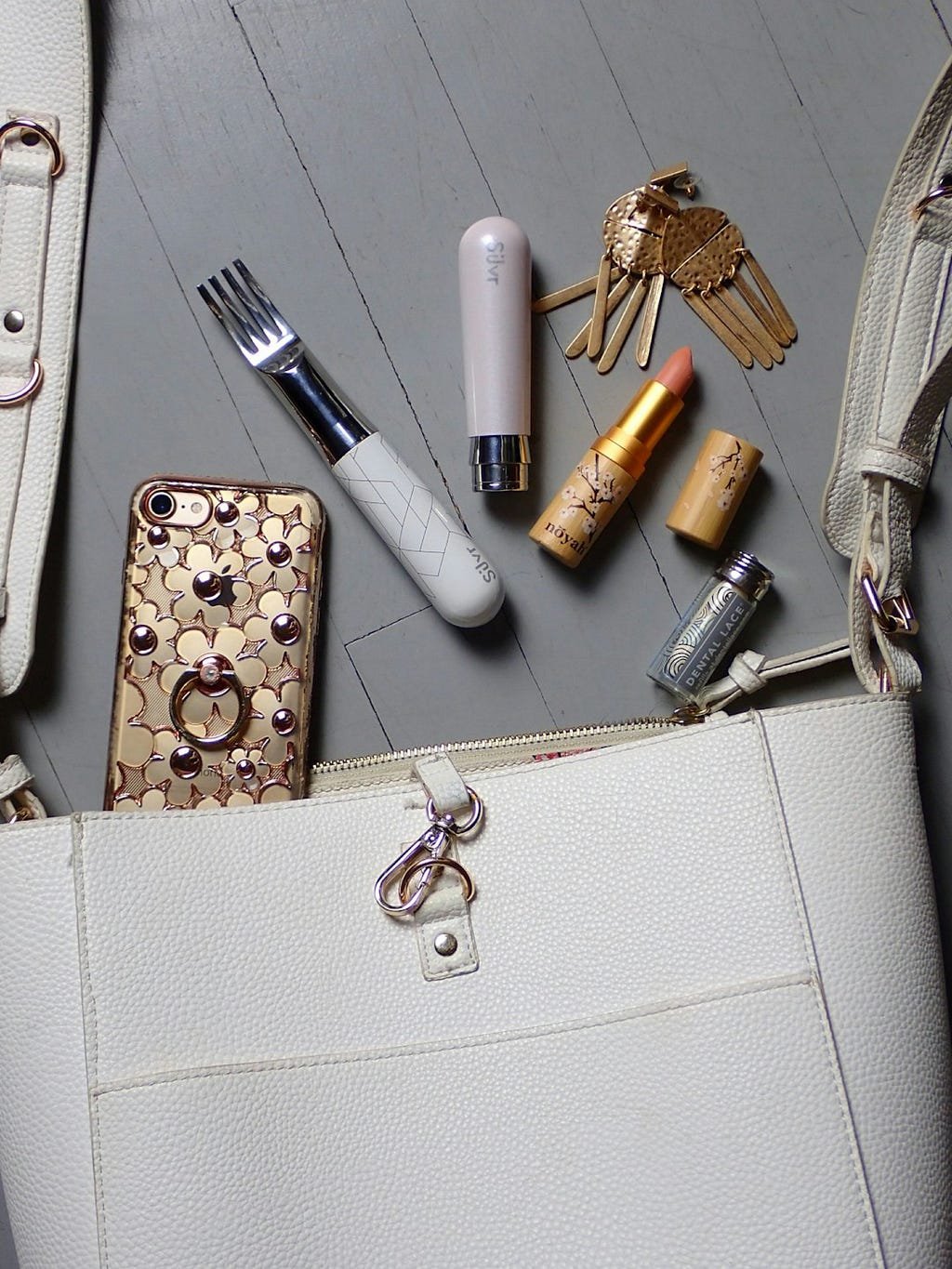 Handbag Mayhem: Because Nobody Knows You Like Your Handbag Does